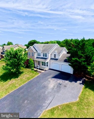 534 CARMA DR, Shippensburg, PA 17257