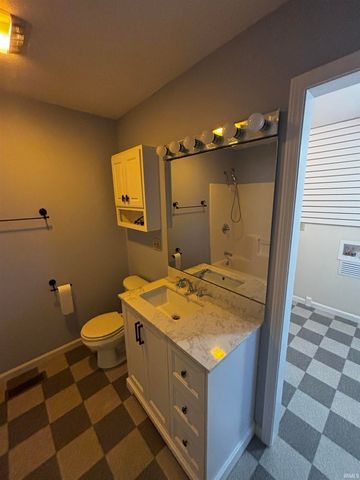 6658 W Mulberry Jefferson Road, Frankfort, IN 46041