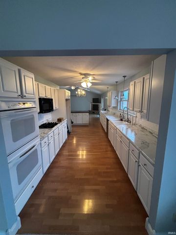 6658 W Mulberry Jefferson Road, Frankfort, IN 46041