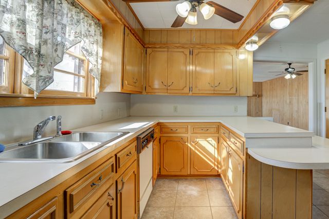 1651 Bear Road, Levelland, TX 79336