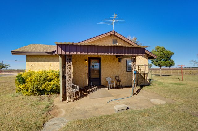 1651 Bear Road, Levelland, TX 79336