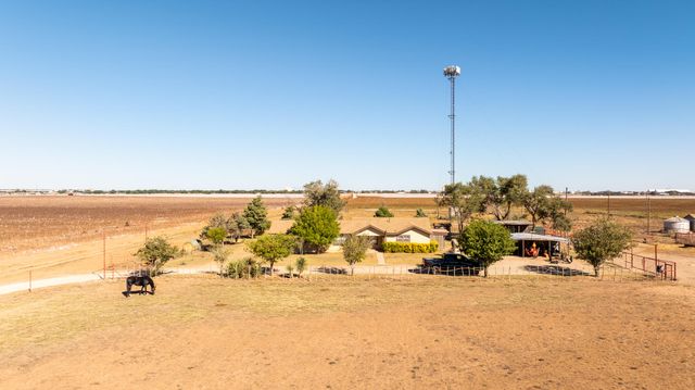 1651 Bear Road, Levelland, TX 79336