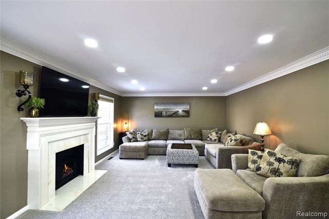 9693 Burning Tree Drive, Grand Blanc, MI 48439