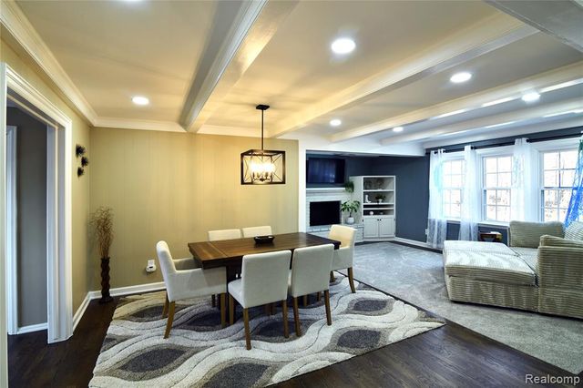 9693 Burning Tree Drive, Grand Blanc, MI 48439