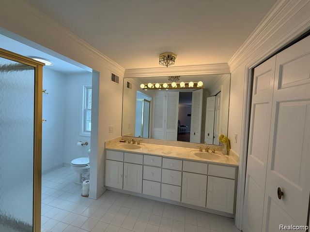 9693 Burning Tree Drive, Grand Blanc, MI 48439