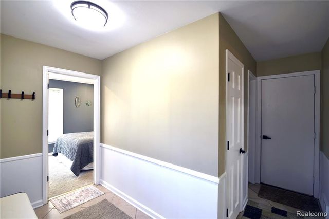 9693 Burning Tree Drive, Grand Blanc, MI 48439