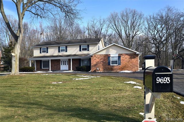 9693 Burning Tree Drive, Grand Blanc, MI 48439