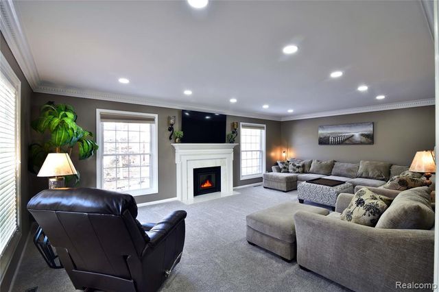 9693 Burning Tree Drive, Grand Blanc, MI 48439