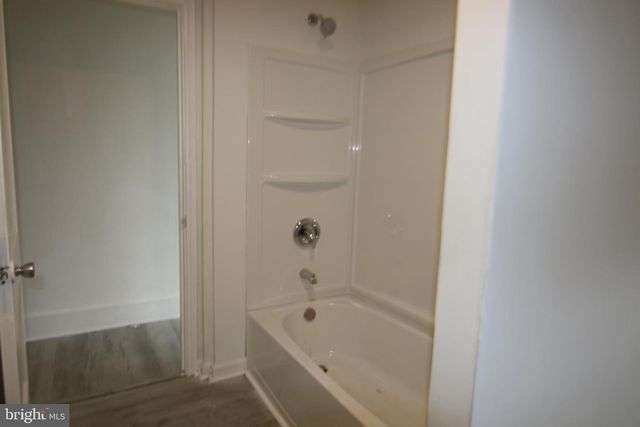 1804 HOLLY ST, Harrisburg, PA 17104