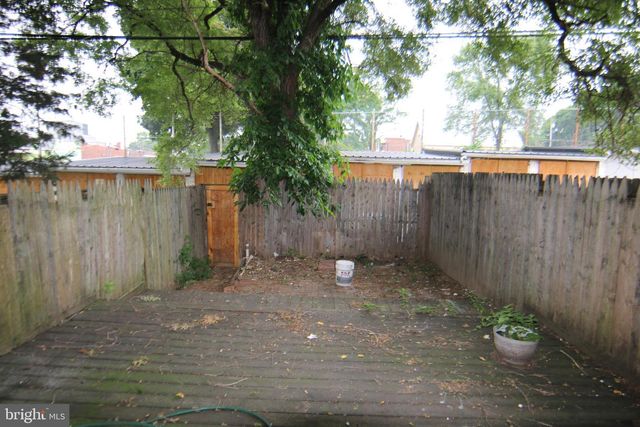1804 HOLLY ST, Harrisburg, PA 17104