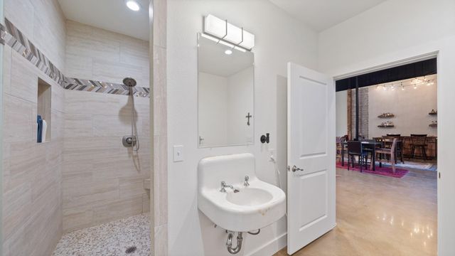 1211 VZ County Rd 4418 Road, Canton, TX 75103