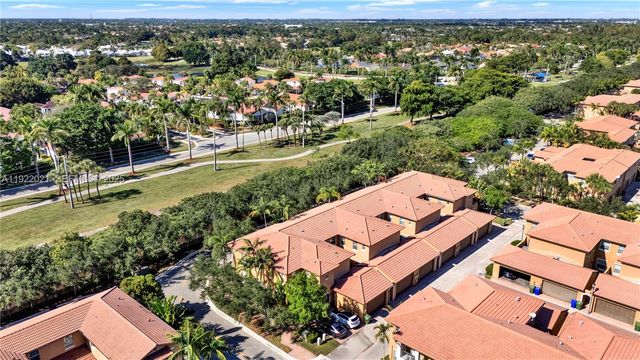 1121 SW 147th Ter, Pembroke Pines, FL 33027
