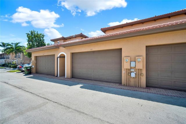 1121 SW 147th Ter, Pembroke Pines, FL 33027