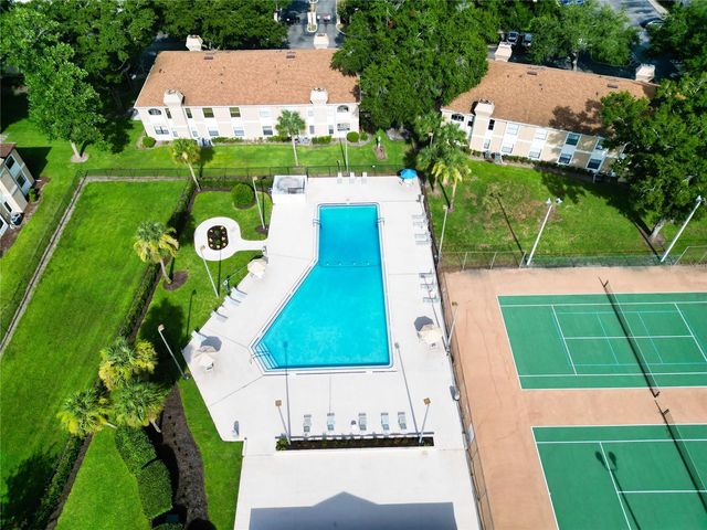 3242 S SEMORAN BOULEVARD 22, Orlando, FL 32822