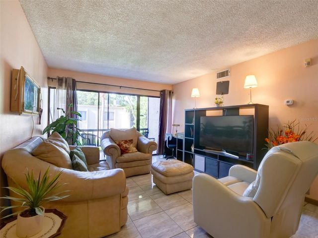3242 S SEMORAN BOULEVARD 22, Orlando, FL 32822