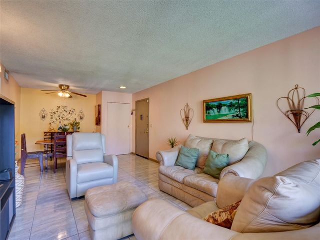 3242 S SEMORAN BOULEVARD 22, Orlando, FL 32822