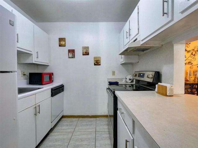 3242 S SEMORAN BOULEVARD 22, Orlando, FL 32822