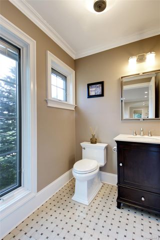 54-16 252nd Street, Little Neck, NY 11362