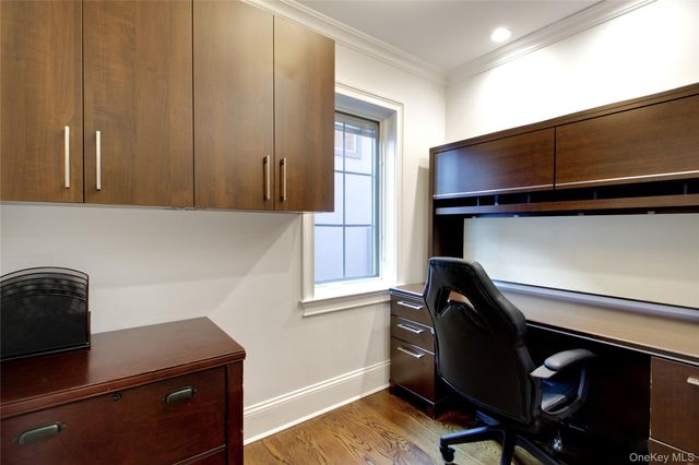 54-16 252nd Street, Little Neck, NY 11362