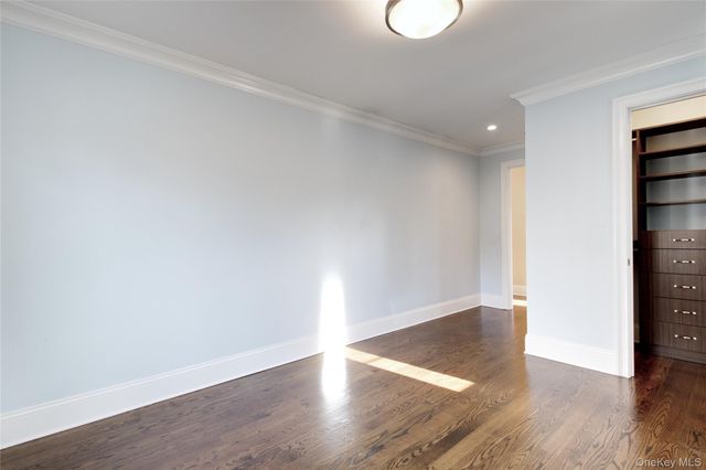 54-16 252nd Street, Little Neck, NY 11362