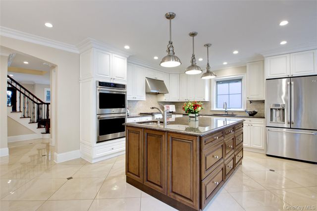 54-16 252nd Street, Little Neck, NY 11362