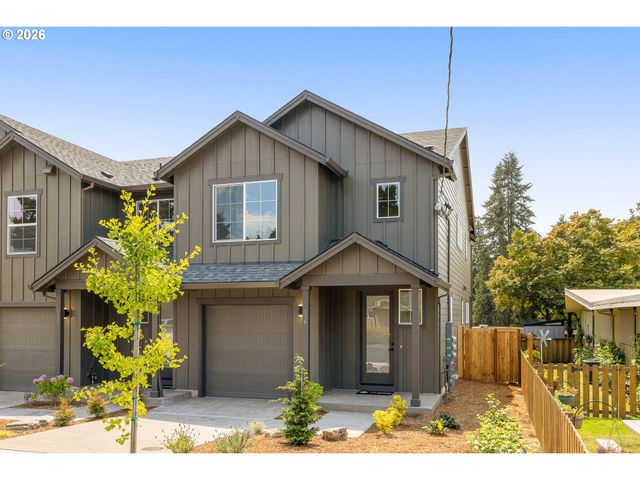 136 Randall St, Oregon City, OR 97045