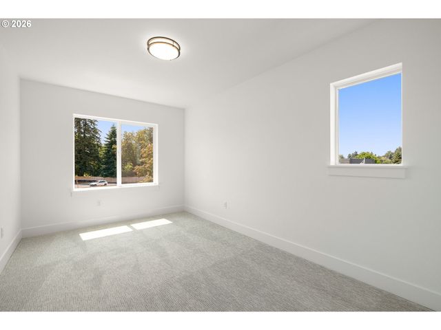 136 Randall St, Oregon City, OR 97045