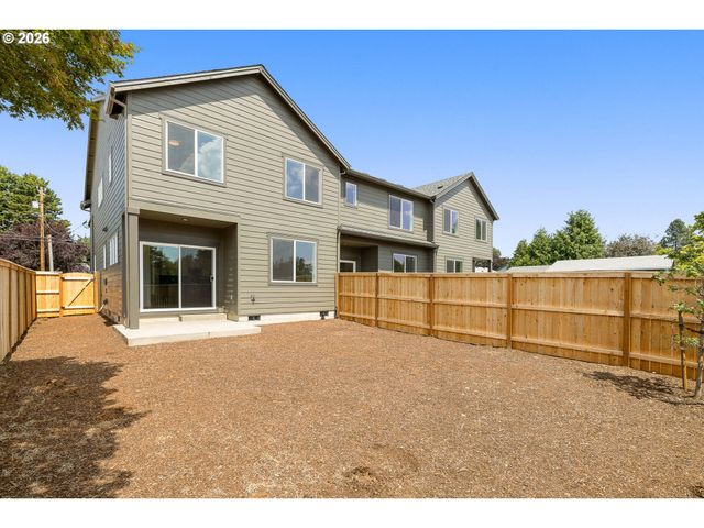 136 Randall St, Oregon City, OR 97045
