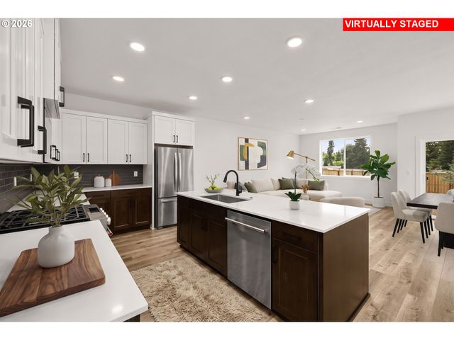 136 Randall St, Oregon City, OR 97045