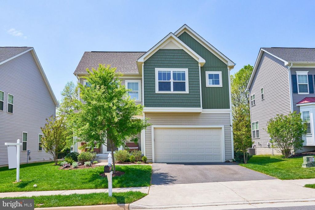 805 PENCOAST DR, Purcellville, VA 20132