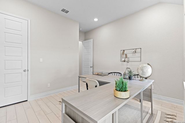 24314 Downhill Lie, San Antonio, TX 78261