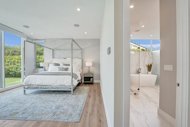 2718 NE 17th Street, Fort Lauderdale, FL 33305