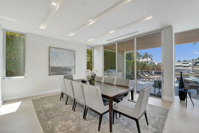 2718 NE 17th Street, Fort Lauderdale, FL 33305