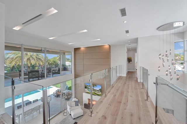 2718 NE 17th Street, Fort Lauderdale, FL 33305