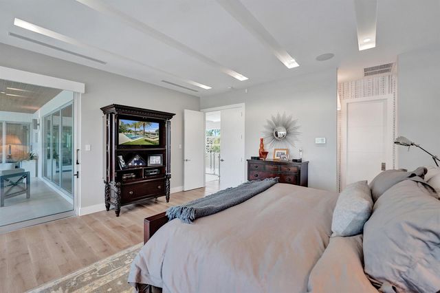 2718 NE 17th Street, Fort Lauderdale, FL 33305