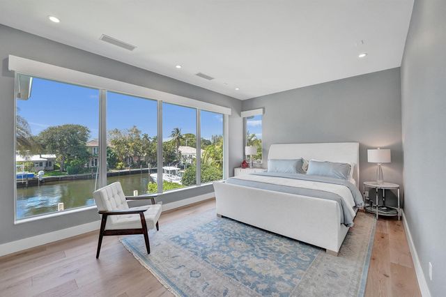 2718 NE 17th Street, Fort Lauderdale, FL 33305