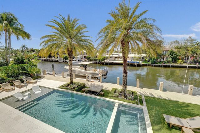 2718 NE 17th Street, Fort Lauderdale, FL 33305