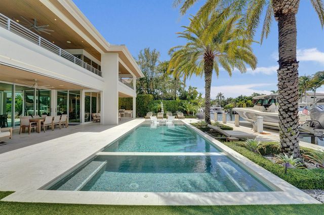 2718 NE 17th Street, Fort Lauderdale, FL 33305