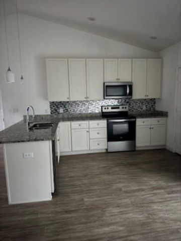 407 Mae Cato Drive, Midway, FL 32343