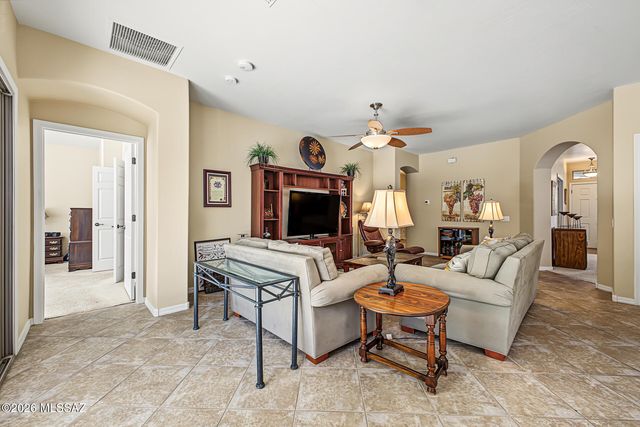 377 W Calle Sedillo, Sahuarita, AZ 85629