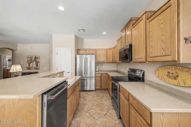 377 W Calle Sedillo, Sahuarita, AZ 85629