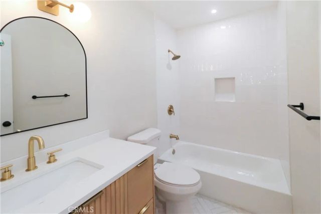 6679 Linda Vista Road 10, Linda Vista, CA 92111