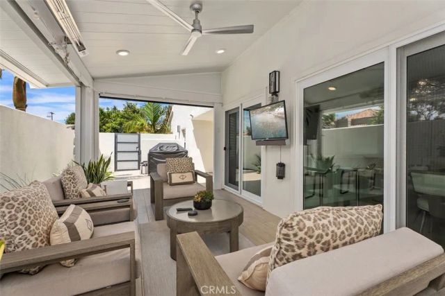 43 Gannet Lane, Newport Beach, CA 92660