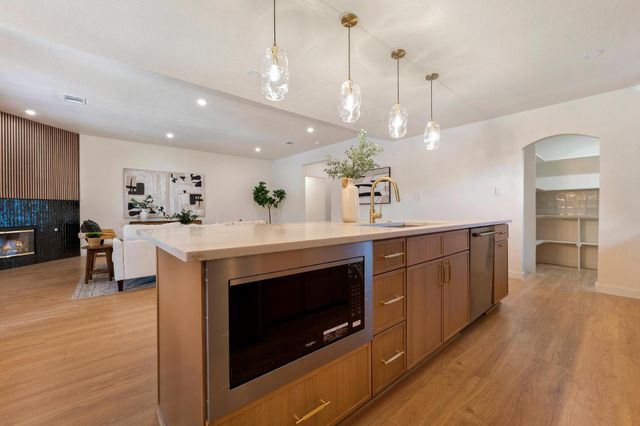 613 Sweetgum LN, Round Rock, TX 78664