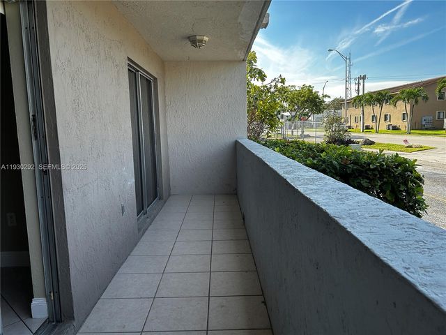 6091 W 22nd Ct 101, Hialeah, FL 33016
