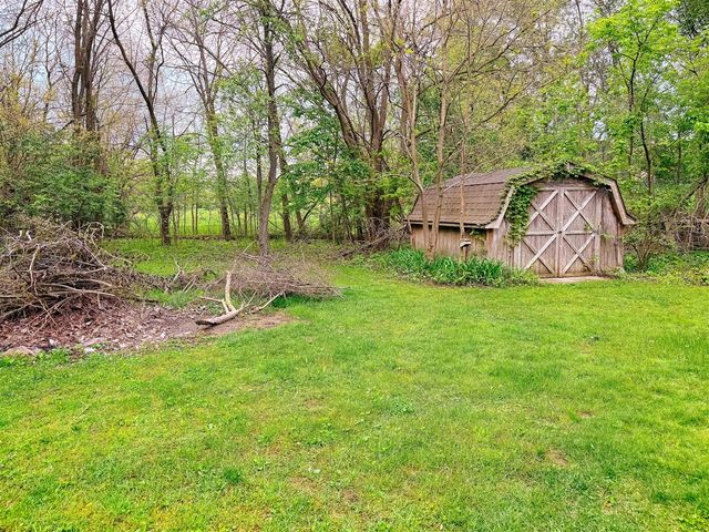 5175 Pleasant Valley Road, Manitou Beach, MI 49253