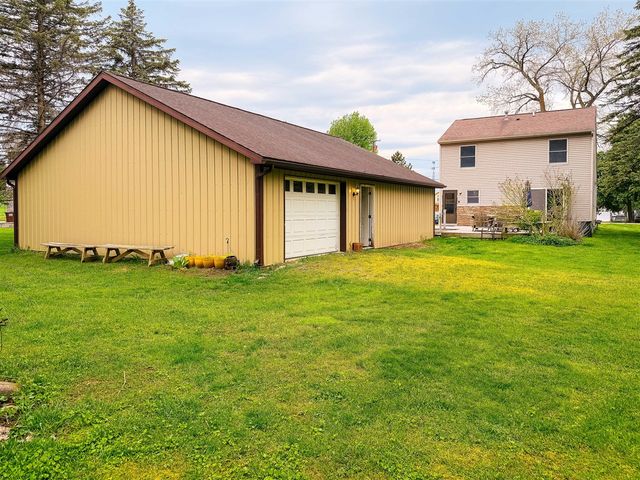 5175 Pleasant Valley Road, Manitou Beach, MI 49253