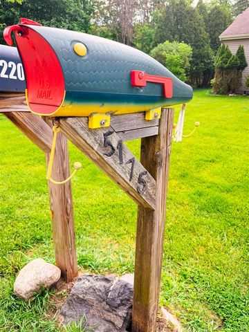 5175 Pleasant Valley Road, Manitou Beach, MI 49253
