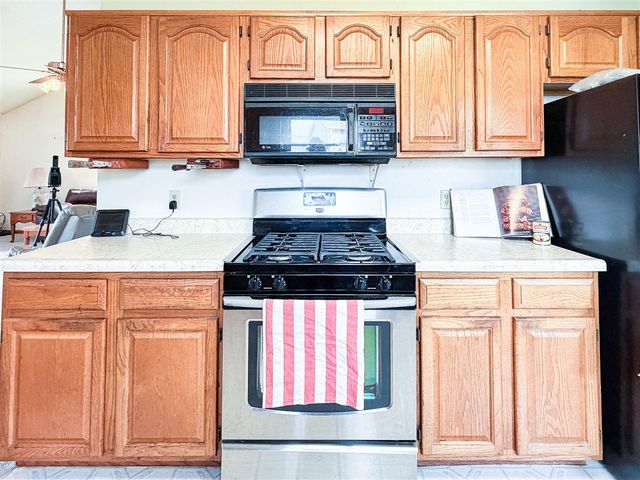 5175 Pleasant Valley Road, Manitou Beach, MI 49253