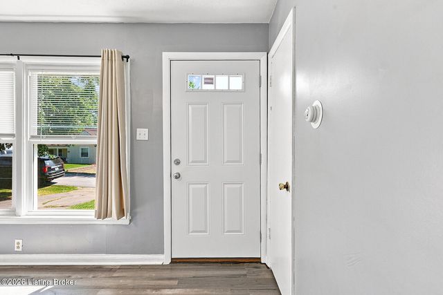 350 Eastview Cir, Shelbyville, KY 40065